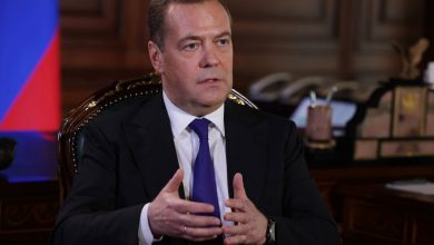Фото - Медведев пригрозил изымать зарубежное имущество, в случае конфискации российских активов